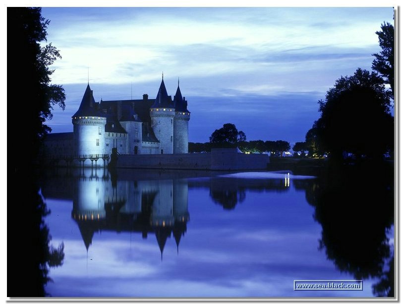 chateau_sully-sur_loire.jpg